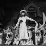 Chantal Goya au Palais des Congrès pour son spectacle 'Le soulier sui vole' à Paris le 3 décembre 1980, France. (Photo by Bertrand LAFORET/Gamma-Rapho via Getty Images)